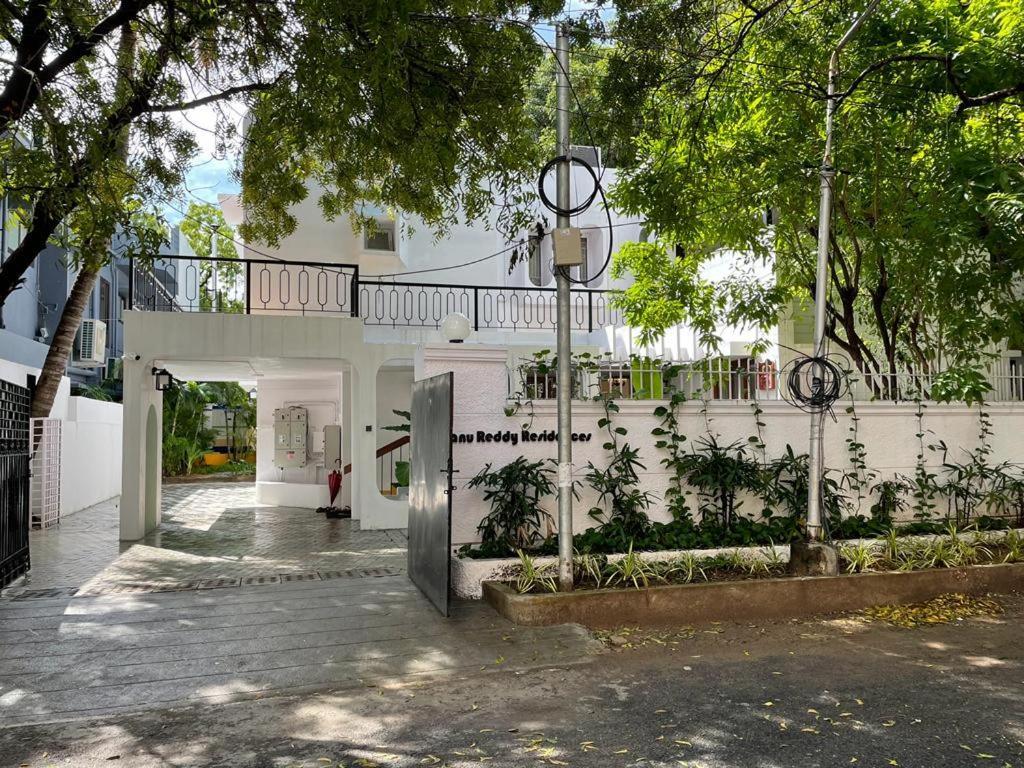 Hanu Reddy Residences - Nawab Habibullah Avenue Chennai Exteriör bild