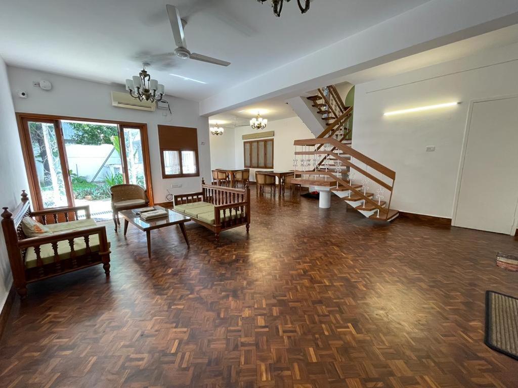 Hanu Reddy Residences - Nawab Habibullah Avenue Chennai Exteriör bild