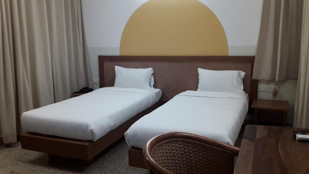 Hanu Reddy Residences - Nawab Habibullah Avenue Chennai Exteriör bild