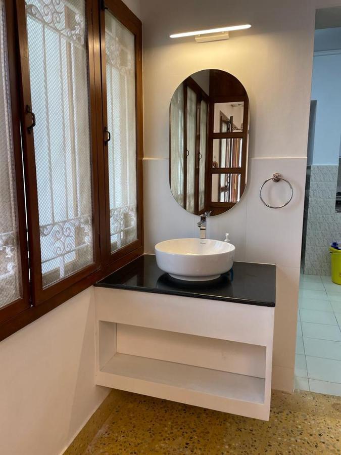 Hanu Reddy Residences - Nawab Habibullah Avenue Chennai Exteriör bild